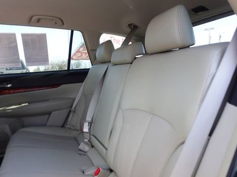 Used 2012 Subaru Outback 3.6R Limited image 24