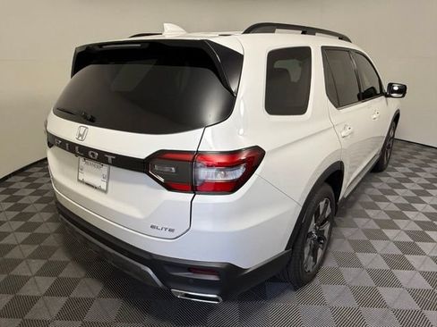 Used 2026 Honda Pilot Elite image 6