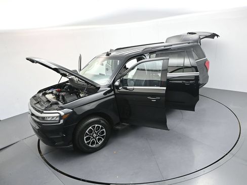 Used 2024 Ford Expedition Max XLT AWD/4WD image 34