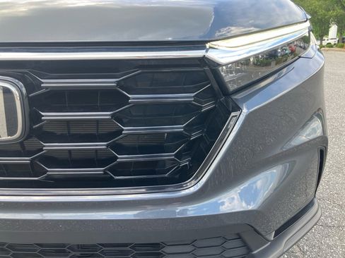 Certified 2025 Honda CR-V EX image 30