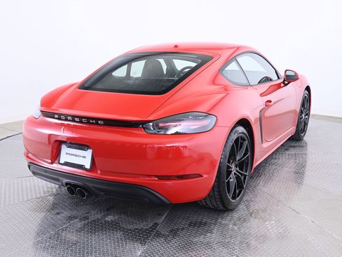 Used 2025 Porsche 718 Cayman image 7