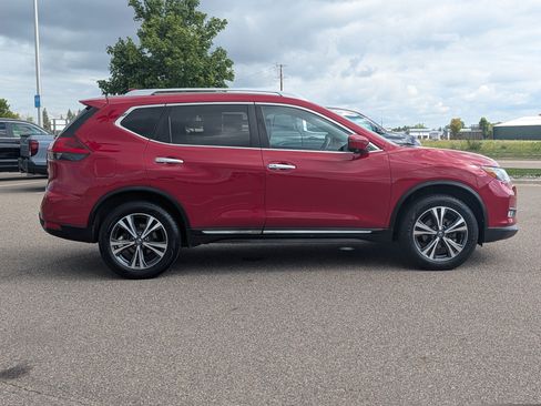 Used 2017 Nissan Rogue SL AWD/4WD image 8