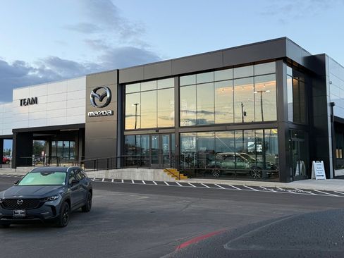 Certified 2025 MAZDA CX-70 Plug-In Hybrid w/ Premium Pkg image 27