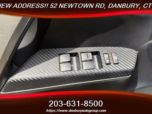 Used 2013 Toyota RAV4 XLE AWD/4WD image 8