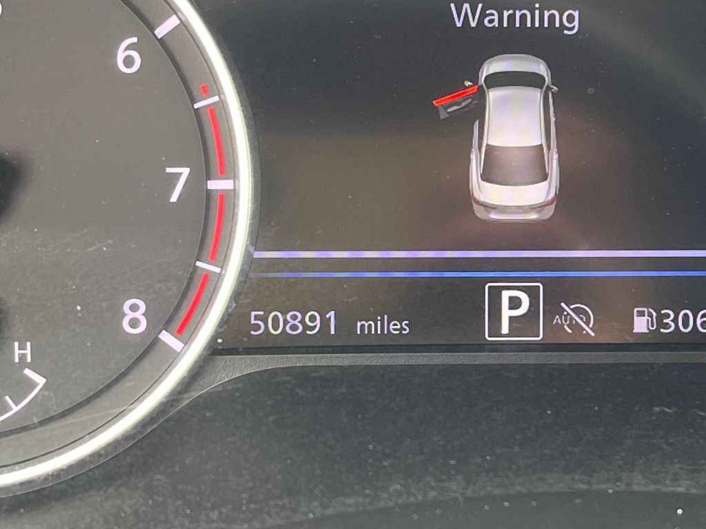 Used 2024 Nissan Sentra SV FWD image 30