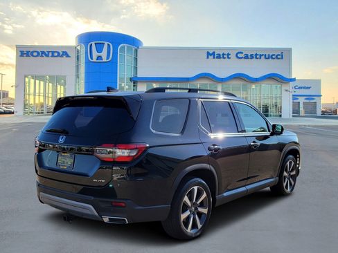 Certified 2023 Honda Pilot Elite image 4