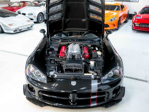 Used 2010 Dodge Viper ACR image 82