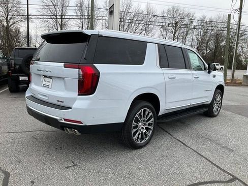New 2026 GMC Yukon XL Denali image 24