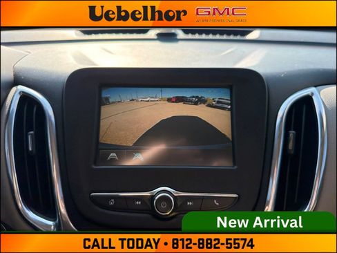 Used 2018 Chevrolet Equinox LT FWD image 25