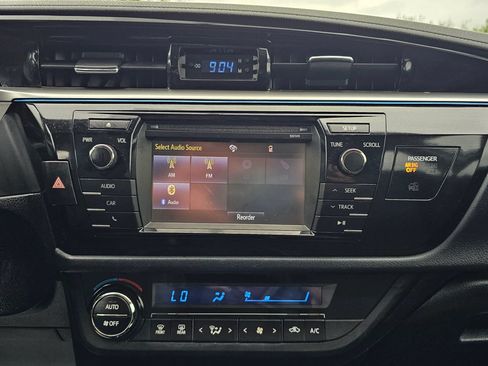 Used 2015 Toyota Corolla S FWD image 27