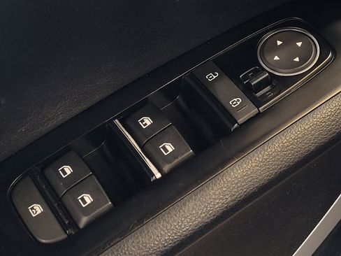 Used 2020 Kia Soul LX FWD image 27