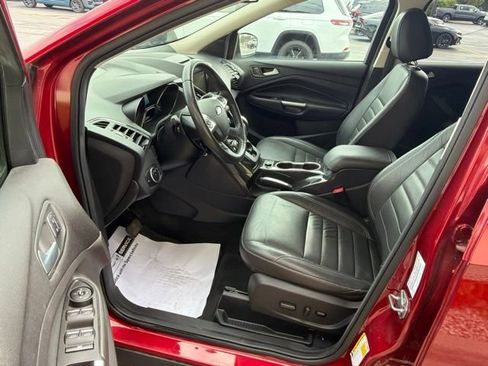 Used 2015 Ford Escape Titanium FWD image 21