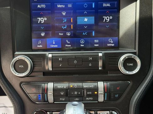 Used 2019 Ford Mustang GT Premium w/ Equipment Group 401A RWD image 41