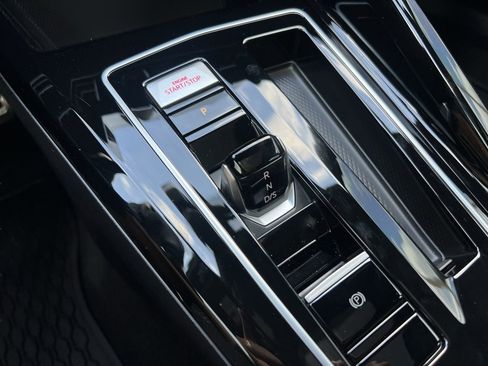 Used 2024 Volkswagen GTI SE image 22