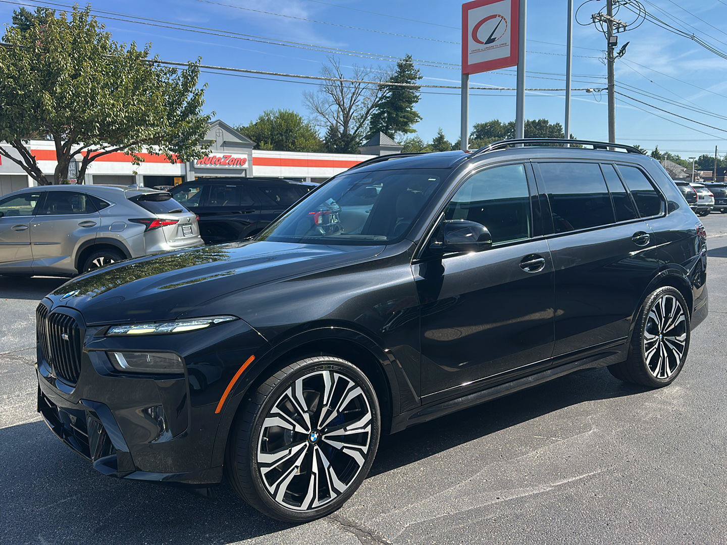 Used 2024 BMW X7 M60i w/ Executive Package AWD/4WD image 6