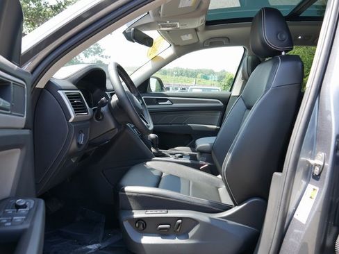 Used 2022 Volkswagen Atlas SEL image 13