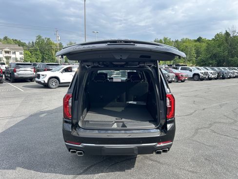 New 2026 GMC Yukon XL Denali Ultimate AWD/4WD image 13