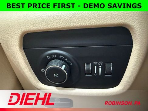 New 2025 Jeep Grand Cherokee L Limited w/ Black Appearance Package image 26