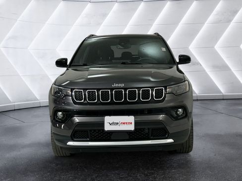 Used 2023 Jeep Compass Limited w/ Sun and Sound Group AWD/4WD image 2