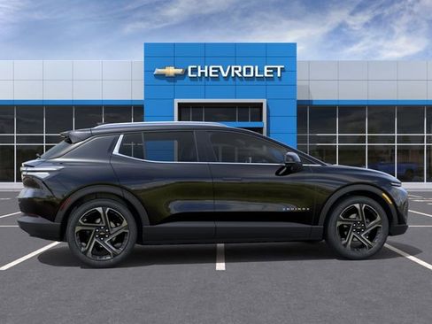 New 2026 Chevrolet Equinox EV LT w/ Convenience Package II FWD image 5