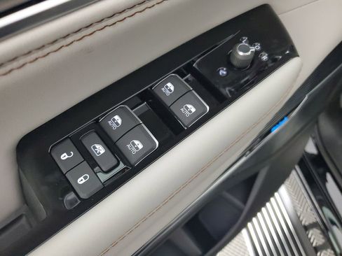New 2026 Jeep Grand Wagoneer Summit AWD/4WD image 31
