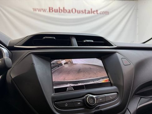 Used 2023 Chevrolet TrailBlazer LT FWD image 14