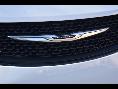 Used 2022 Chrysler Voyager LX w/ Fleet Security Group FWD image 44