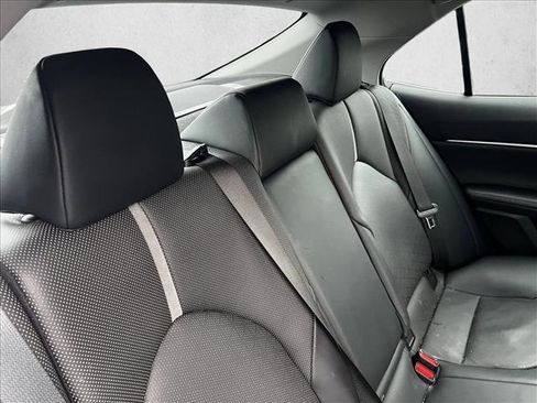 Used 2023 Toyota Camry XSE image 21