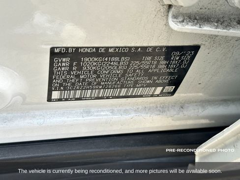 Used 2024 Honda HR-V Sport image 16