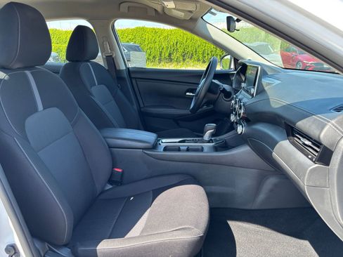 Used 2025 Nissan Sentra SV FWD image 34