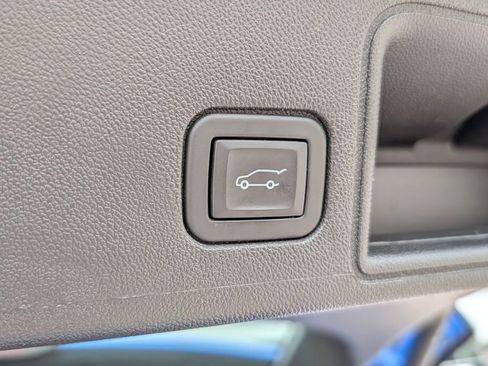 Used 2024 GMC Terrain SLT w/ Elevation Edition AWD/4WD image 26