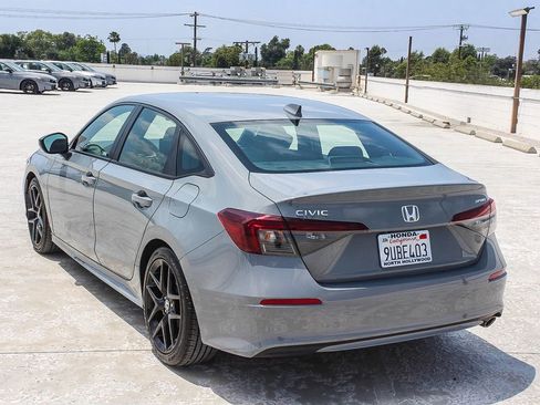 Certified 2025 Honda Civic Sport image 4