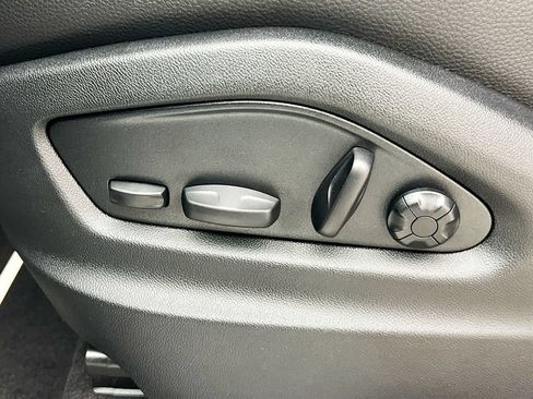 New 2026 Porsche Cayenne AWD/4WD image 22