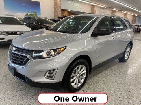 Used 2018 Chevrolet Equinox LS FWD image 1