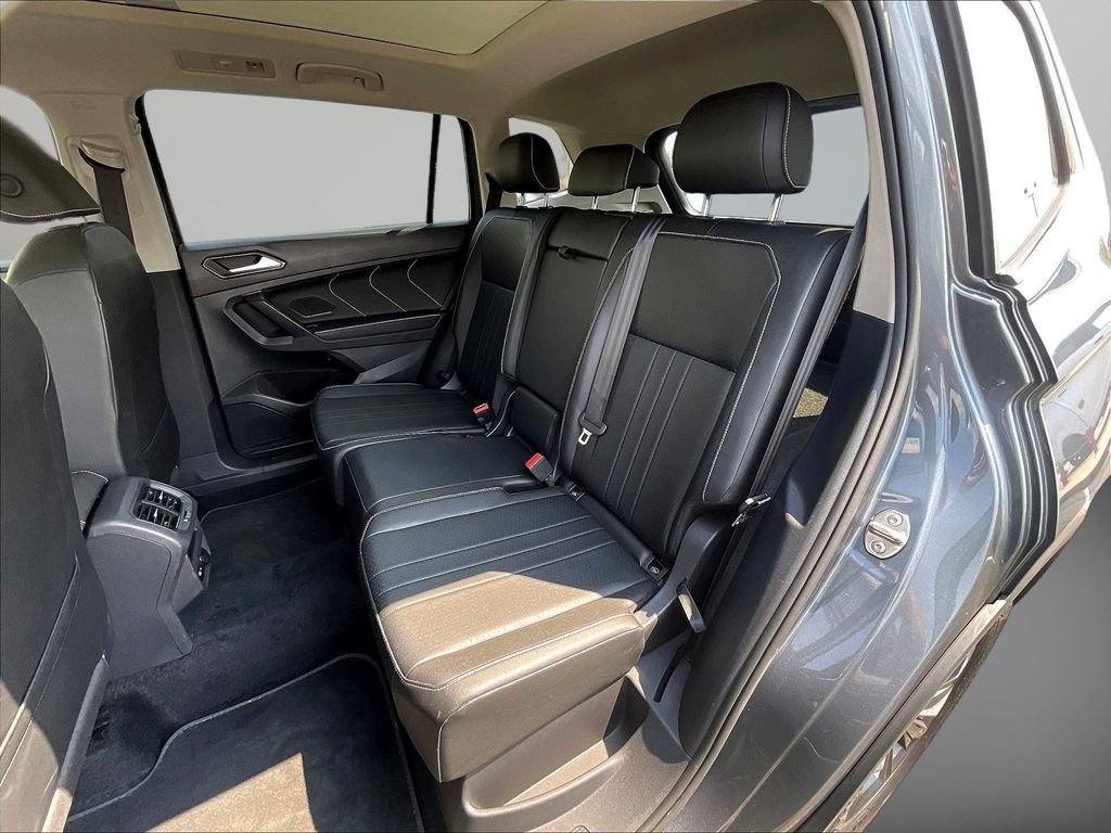 Used 2023 Volkswagen Tiguan SE AWD/4WD image 22