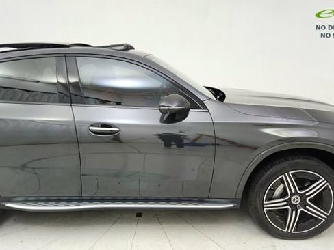 Used 2024 Mercedes-Benz GLC 300 4MATIC image 8