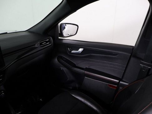 Used 2024 Ford Escape ST-Line Select w/ Tech Pack #2 AWD/4WD image 38