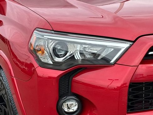 Used 2024 Toyota 4Runner SR5 RWD image 27