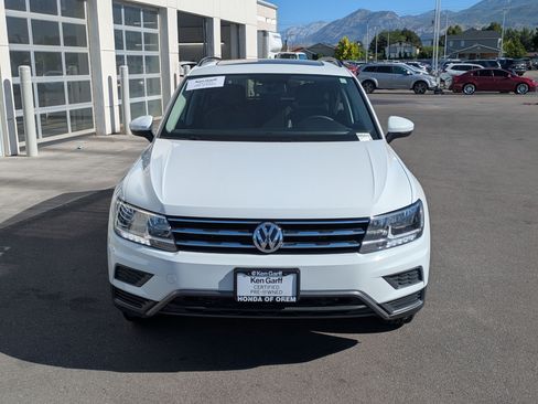 Used 2021 Volkswagen Tiguan SE w/ Panoramic Sunroof Package AWD/4WD image 12
