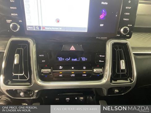 Used 2023 Kia Sorento SX AWD/4WD image 35