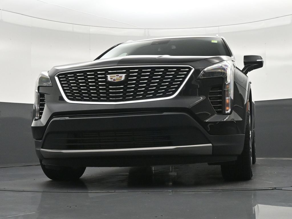 Used 2023 Cadillac XT4 Premium Luxury w/ Driver Assist Package FWD image 30