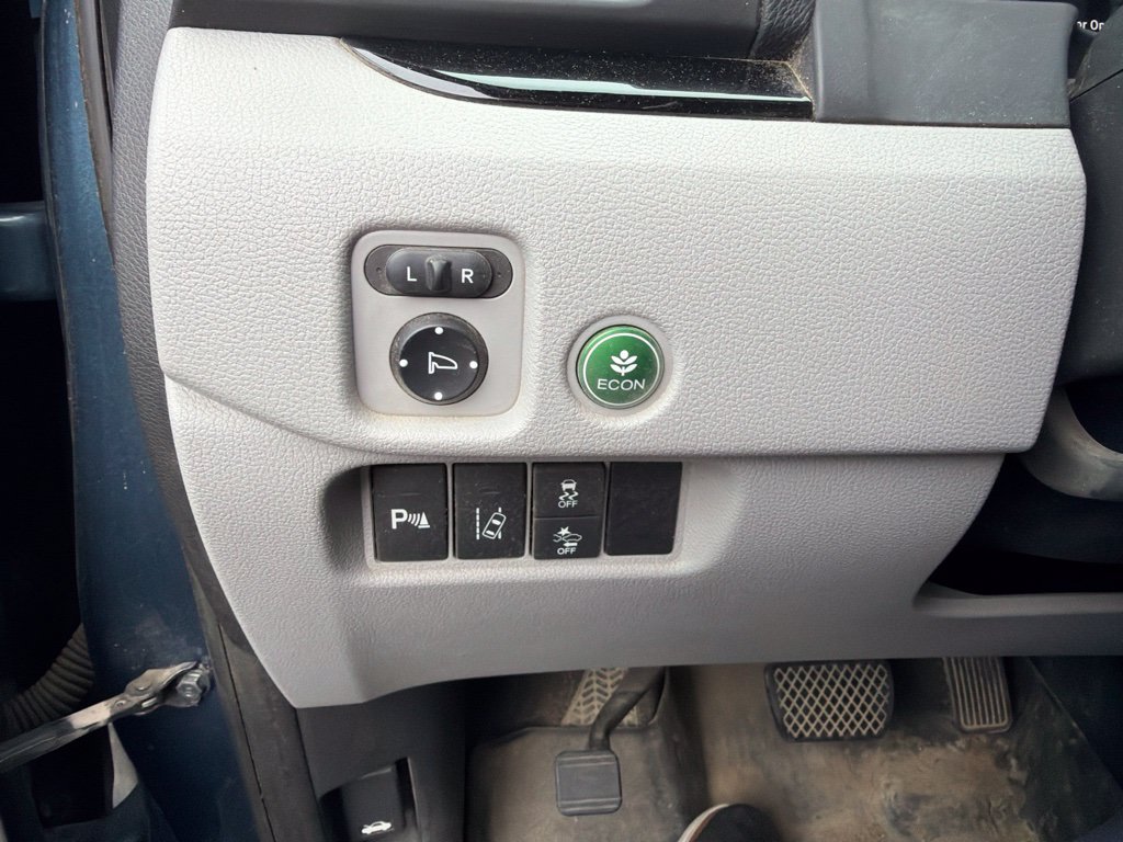 Used 2016 Honda Pilot Touring image 21