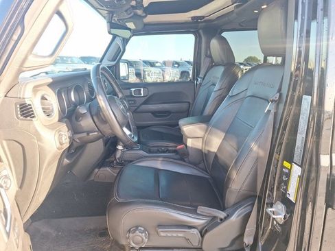 Used 2022 Jeep Gladiator Overland w/ Popular Equipment Package image 12