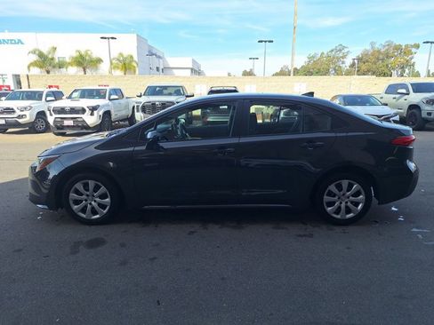 Used 2025 Toyota Corolla LE image 8
