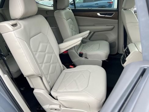 New 2026 Volkswagen Atlas SE image 13