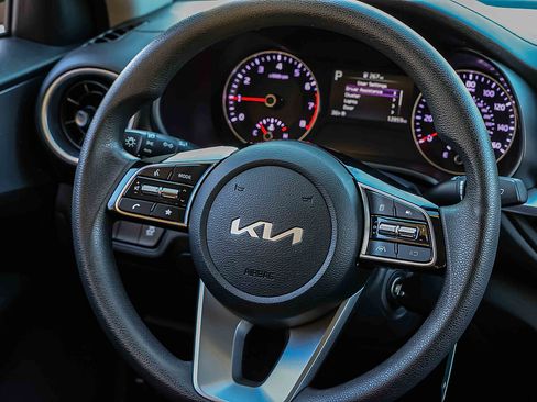 Certified 2023 Kia Forte LXS w/ LXS Technology Package image 9