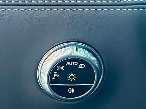 Certified 2023 Mercedes-Benz SL 63 AMG 4MATIC image 33