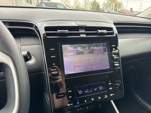 Used 2023 Hyundai Tucson SEL w/ Convenience Package image 9