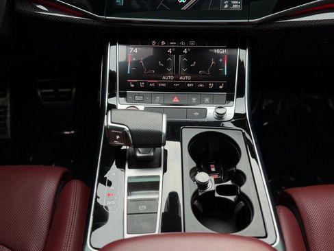 Used 2022 Audi SQ8 Premium Plus image 36