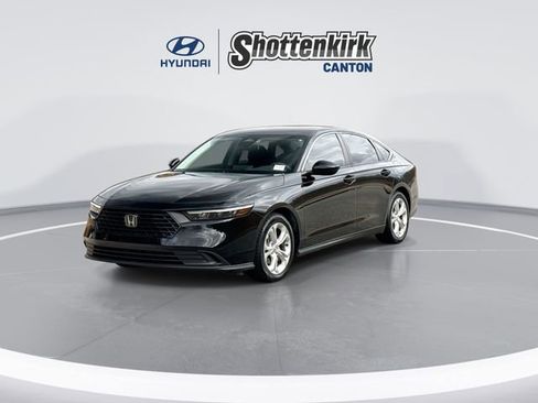 Used 2024 Honda Accord LX image 4